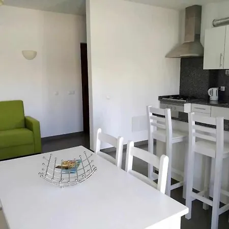 Pool View Apartment By Stay-Ici, Algarve Holiday Rental Apartment *