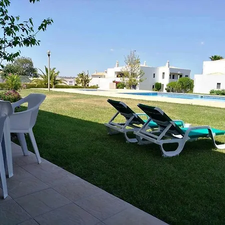 Pool View Apartment By Stay-Ici, Algarve Holiday Rental * Pêra