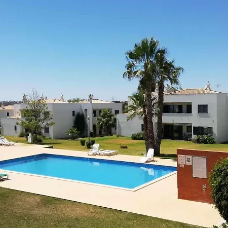 Pool View Apartment By Stay-Ici, Algarve Holiday Rental * Pêra