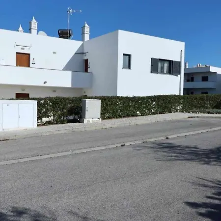 Apartman Pool View Apartment By Stay-Ici, Algarve Holiday Rental